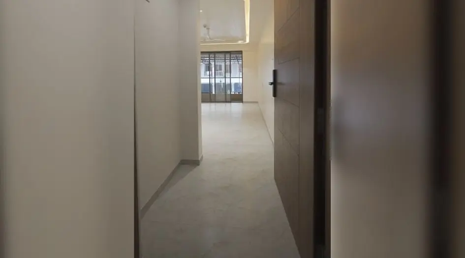 V-Uptown-Internal-Gallery-Entrance