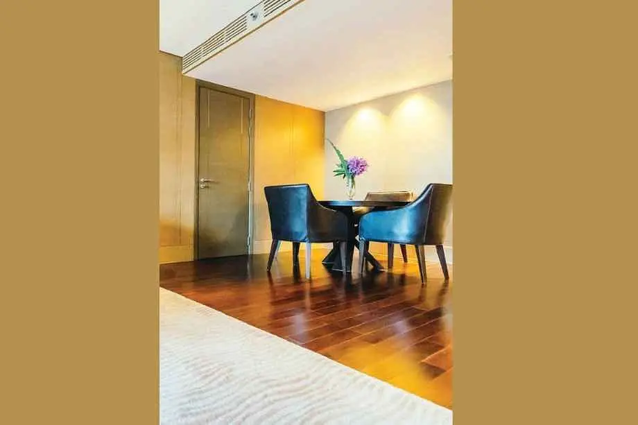 Navkar-Omnia-Living-Room