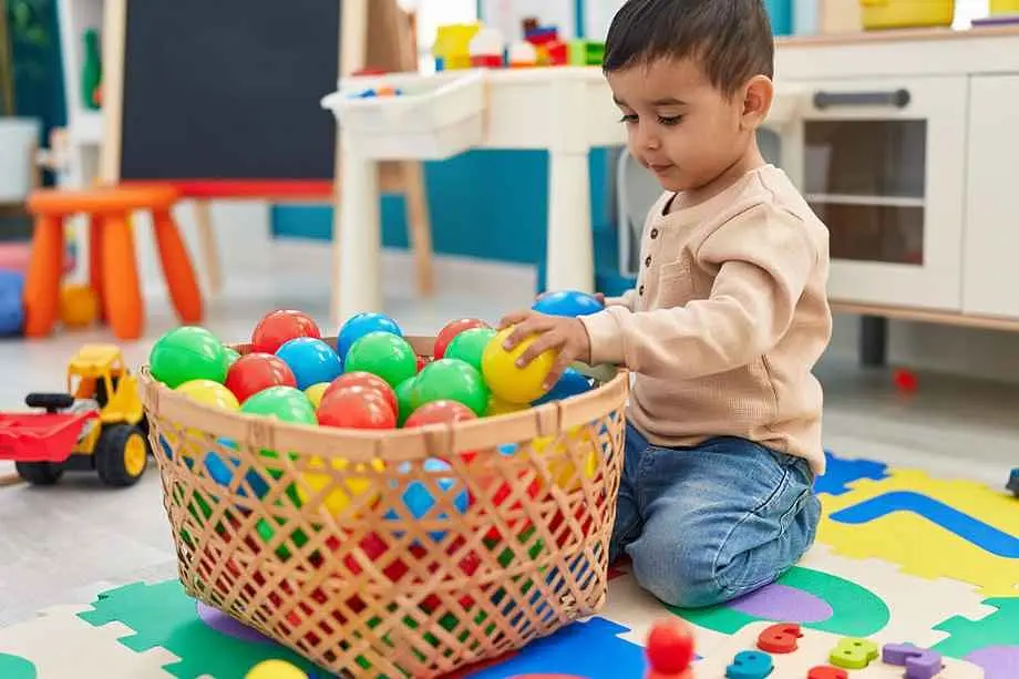 Parshwa-Palazoo-Amenities-Kids-games
