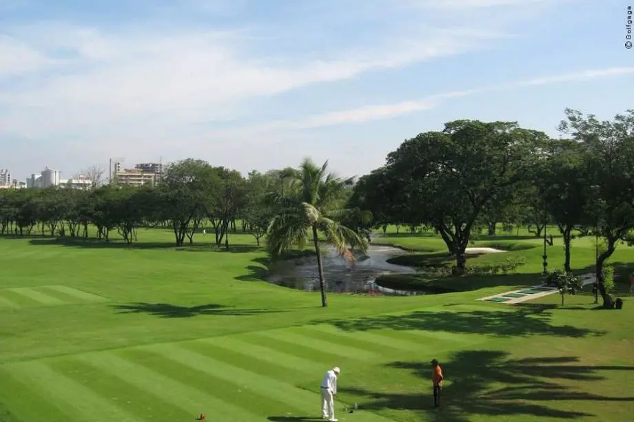 Supreme Boulevard-gallery-golf zone