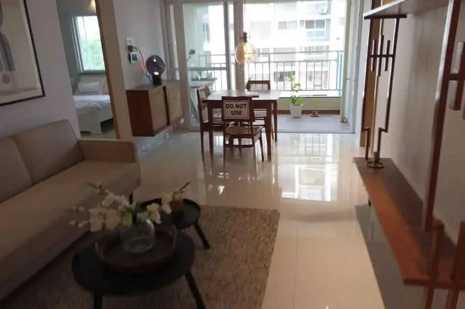 Akshar-Altorios-Living-Room