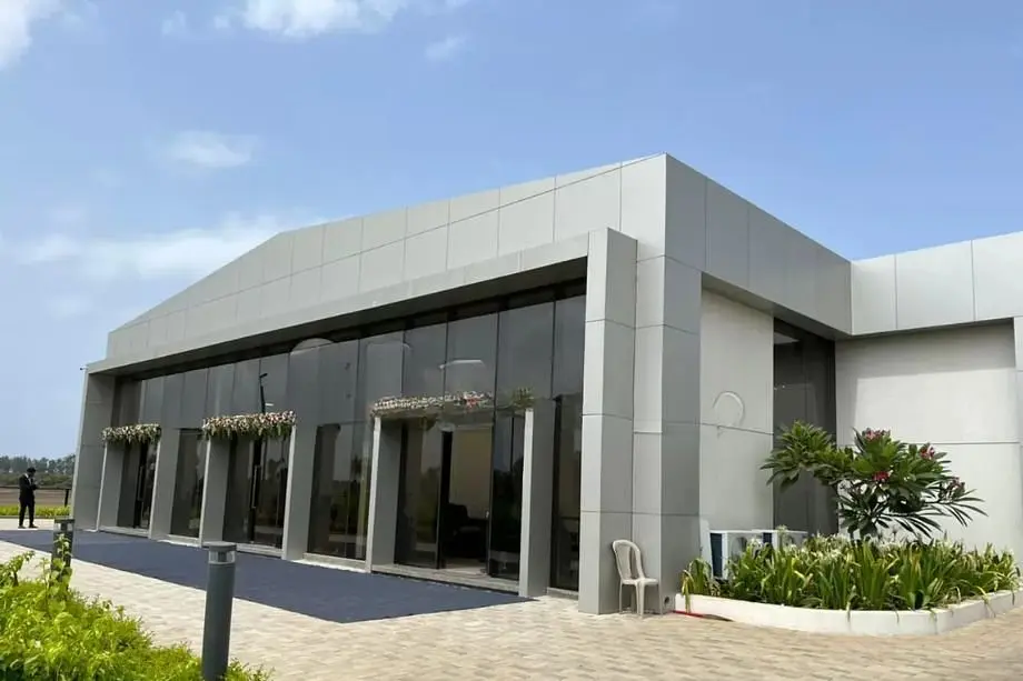 Suntec-Beach-Residence-Paved-Compound