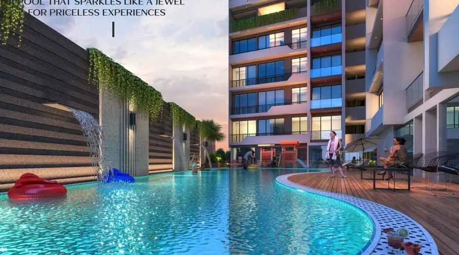 Crystal-Crown-Swimming-Pool